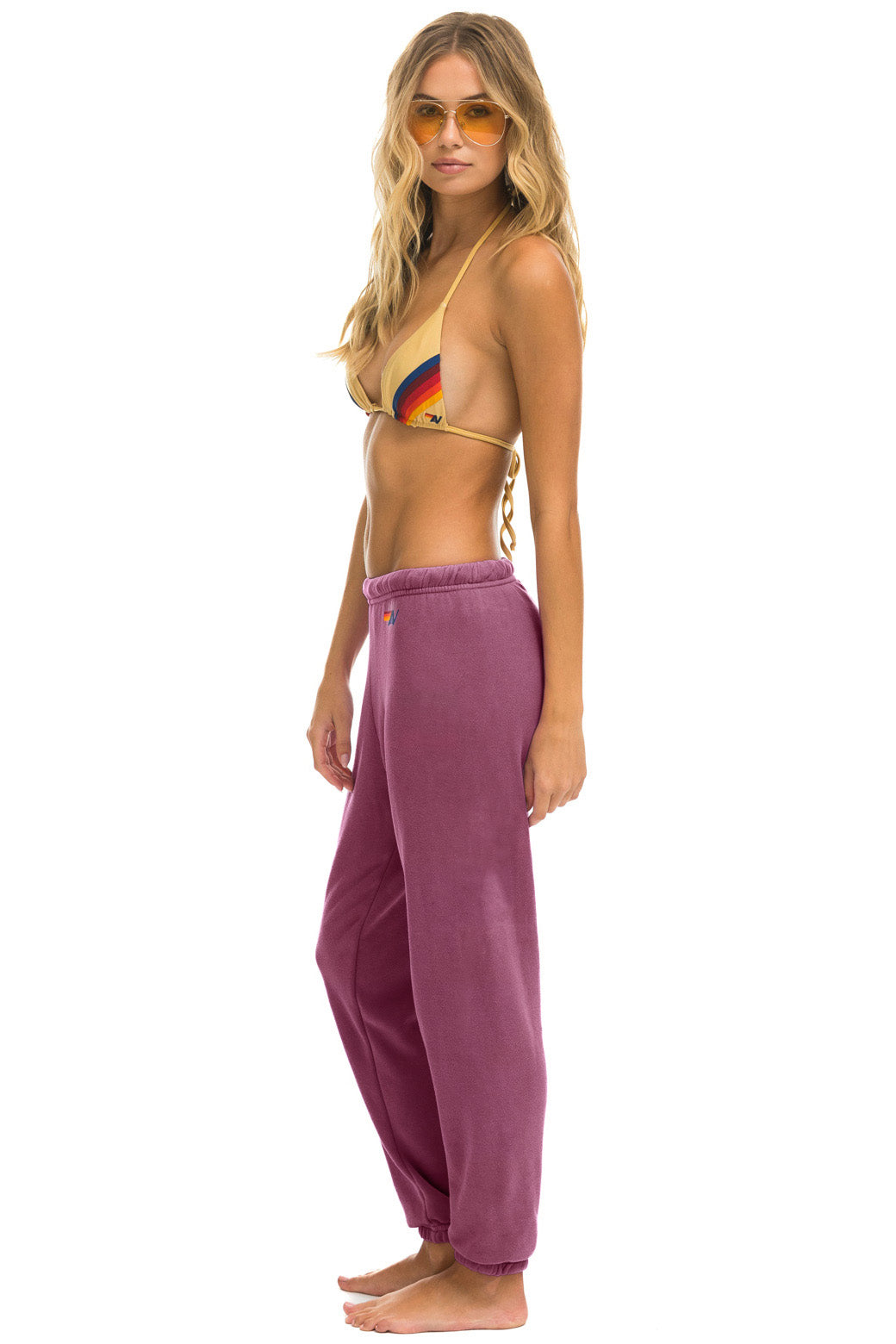 PALM TREE FESTIVAL ASPEN 2025 UNISEX SWEATPANTS - BERRY