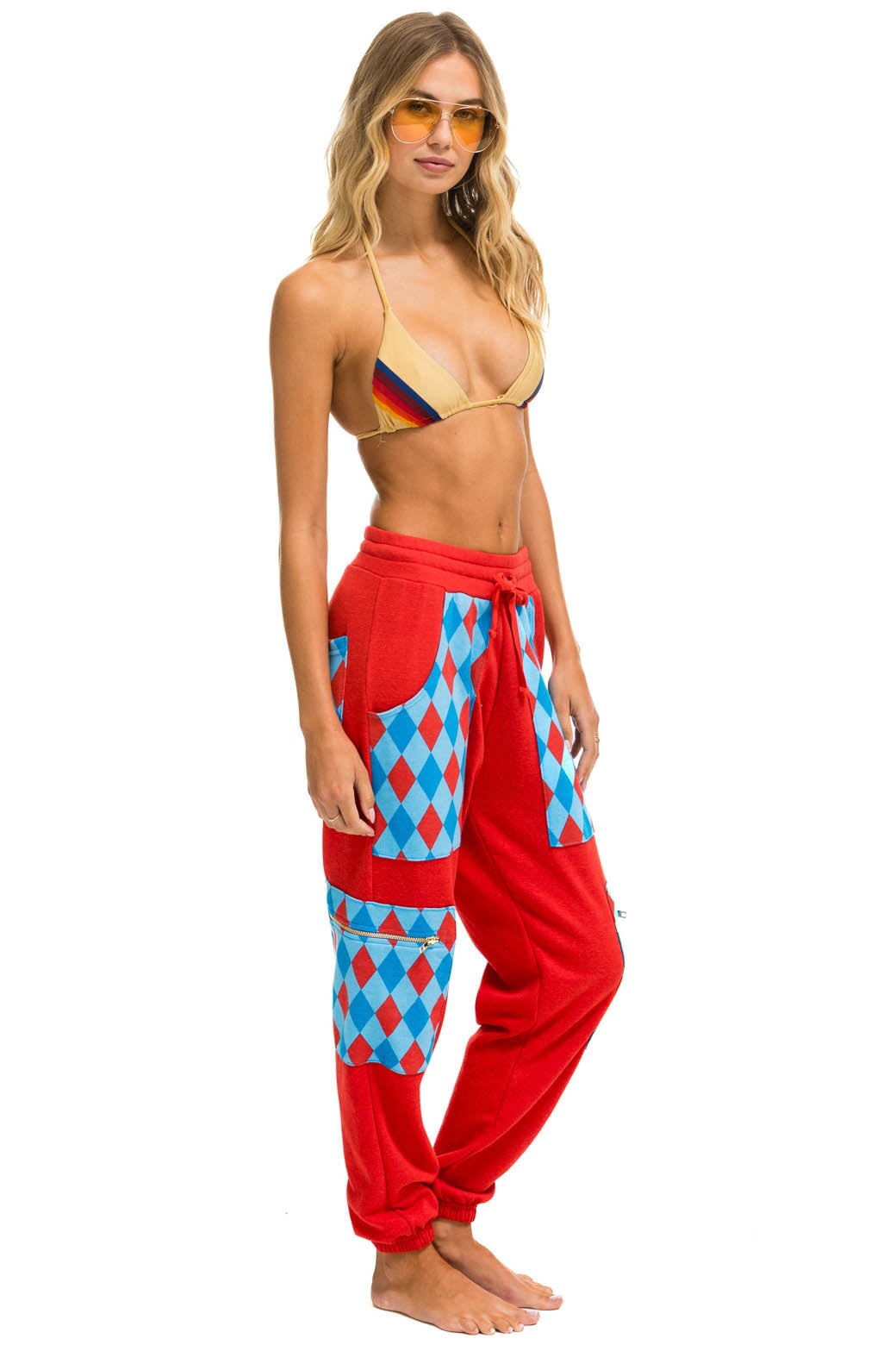 DIAMOND SMILEY 2 EMBROIDERY CARGO COLOR BLOCK SWEATPANTS - RED //SKY