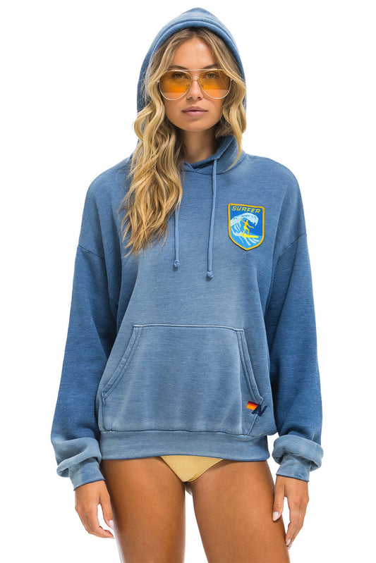 SURFER WAVE PATCH  PULLOVER RELAXED HOODIE - FADED WATER