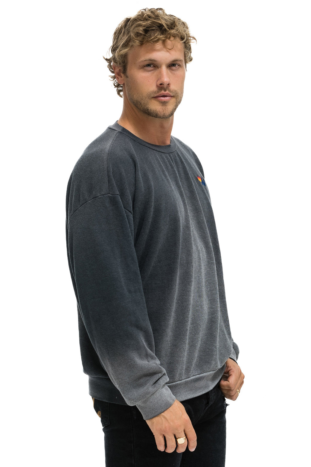 ESSENTIAL RELAXED CREW SWEATSHIRT - FADED SMOKE
