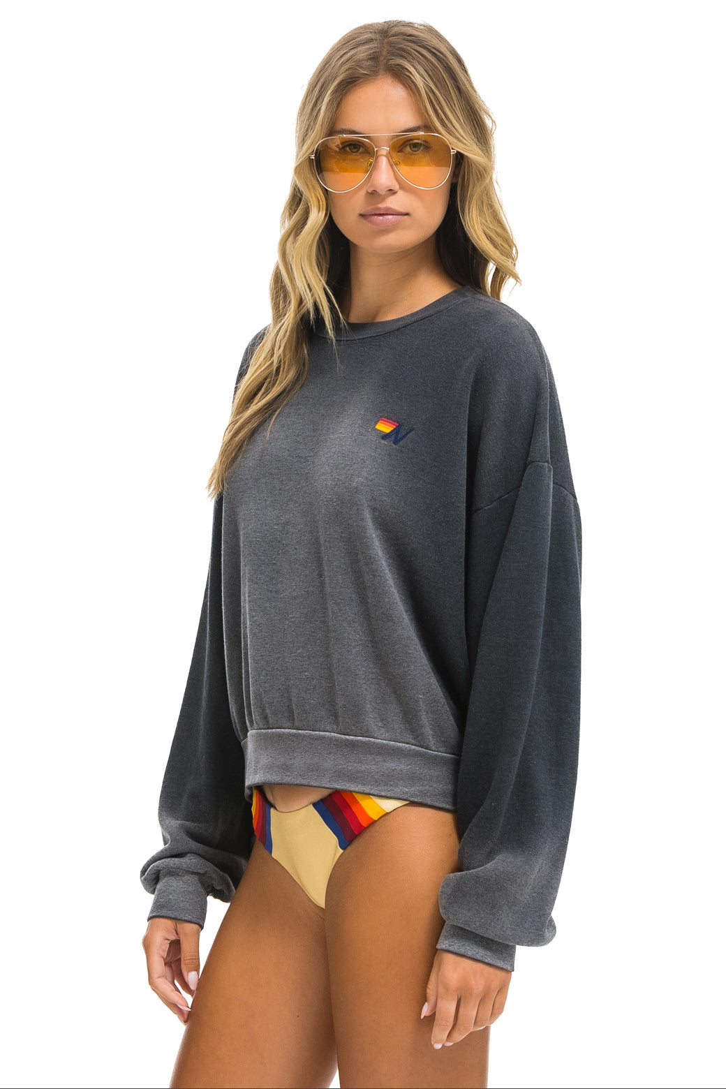ESSENTIAL RELAXED CREW SWEATSHIRT - FADED SMOKE