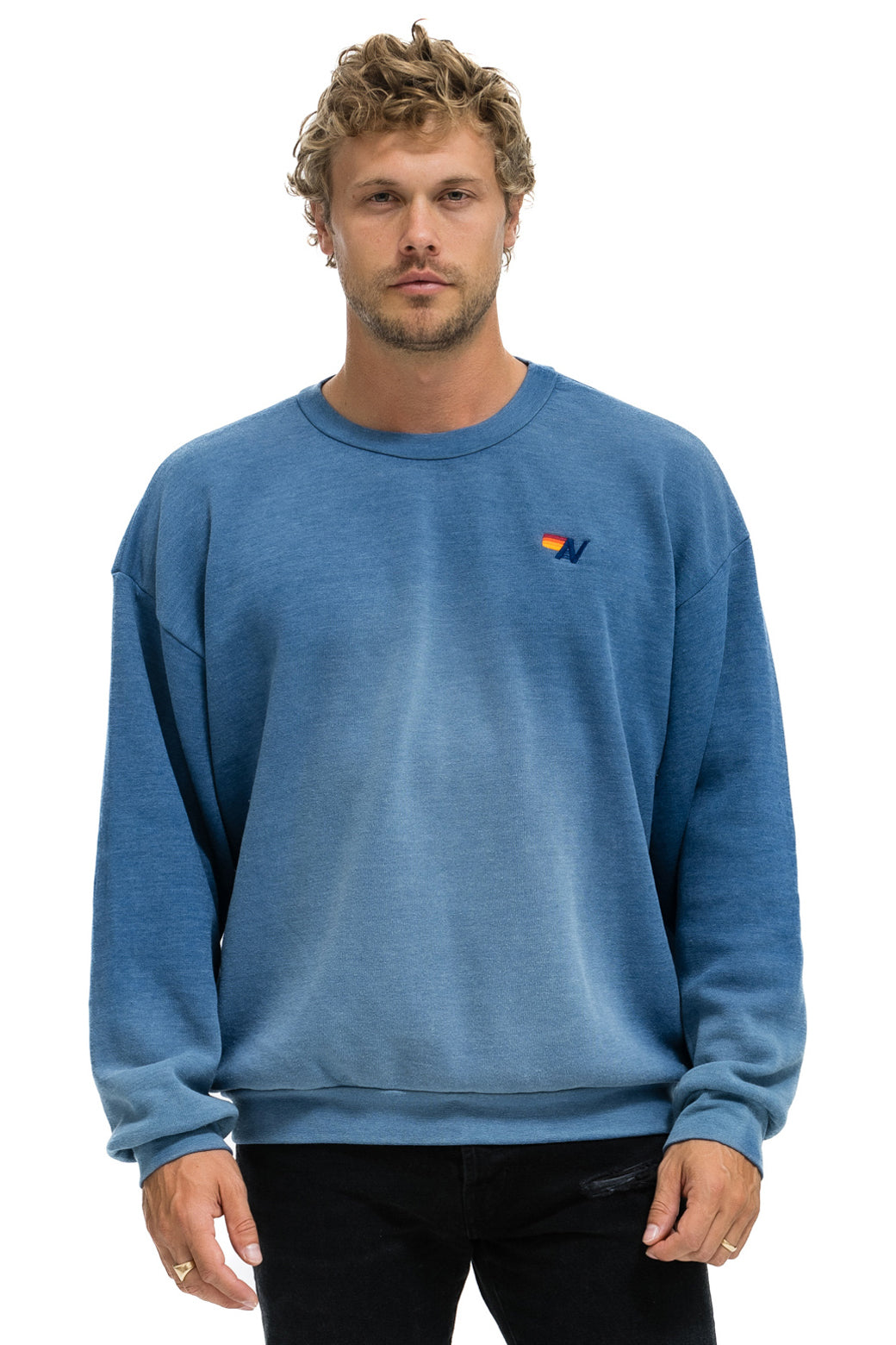 ESSENTIAL RELAXED CREW SWEATSHIRT - FADED WATER