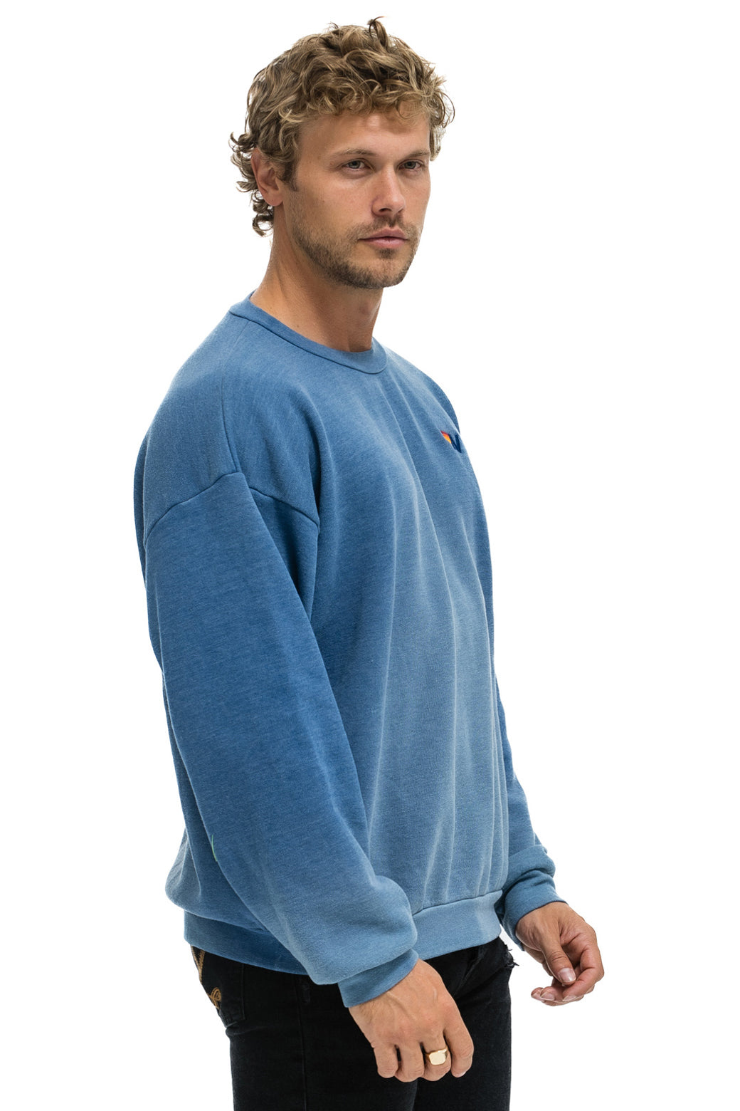 ESSENTIAL RELAXED CREW SWEATSHIRT - FADED WATER