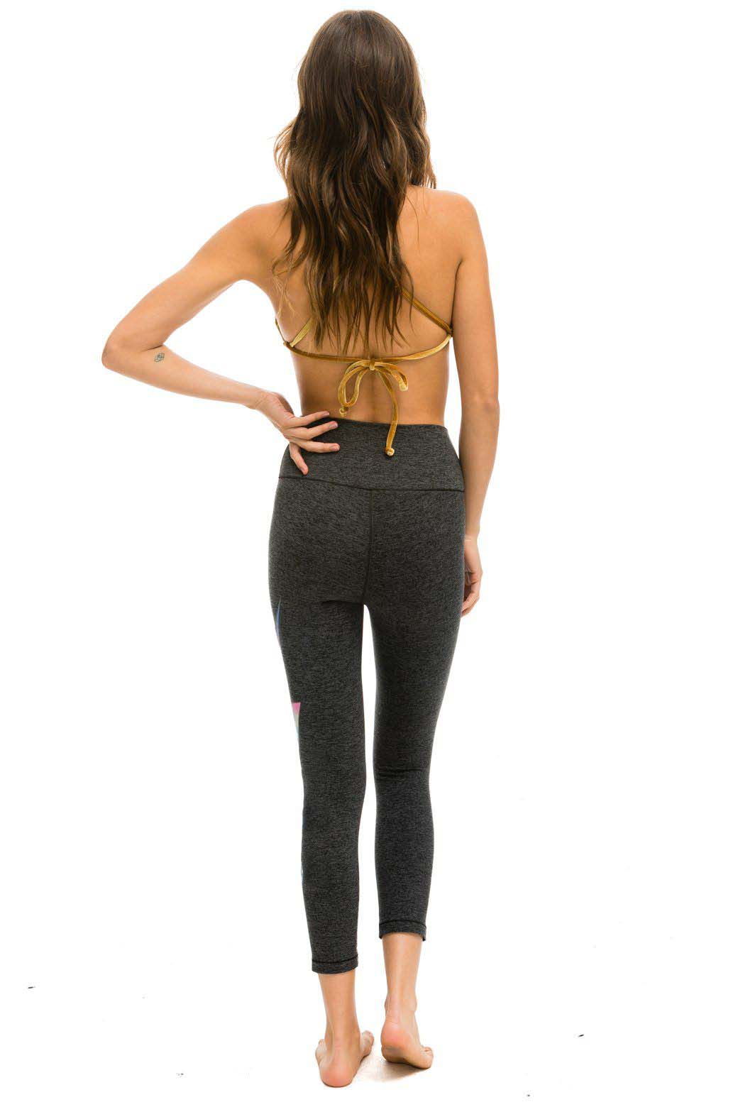 CROP HI-RISE RAINBOW BOLT FADE LEGGINGS - CHARCOAL // RAINBOW PINK